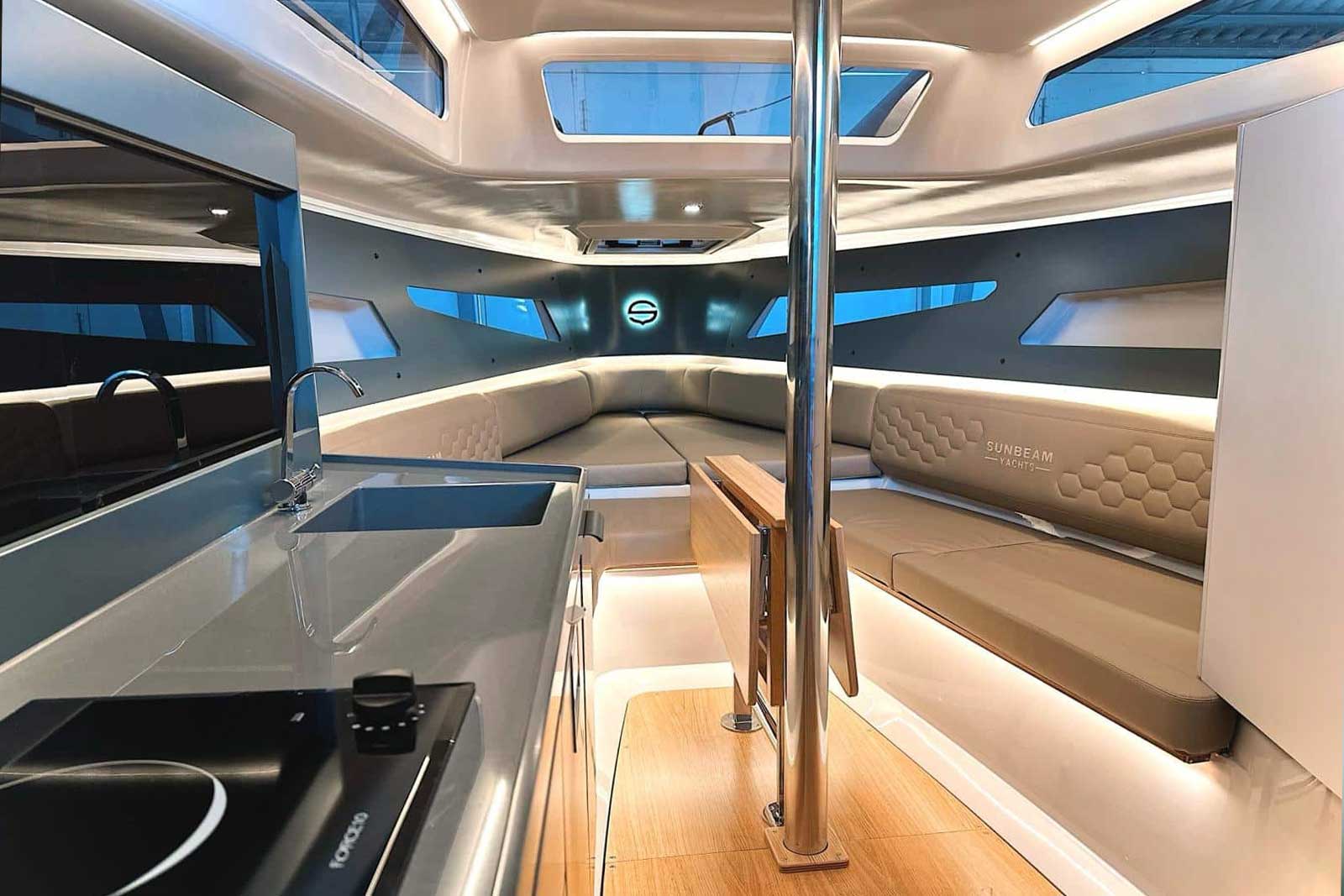 interior yate nuevo sunbeam venta Tarragona