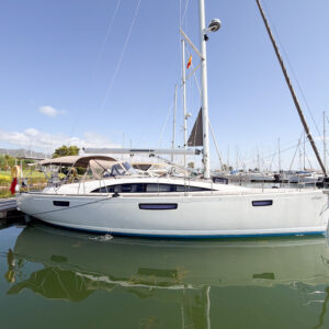 yate bavaria vision 42 2018 venta en Tarragona España (1)